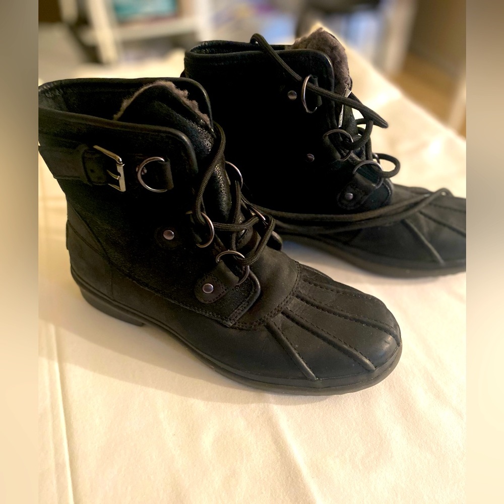 UGG Azarian waterproof all weather ankle boots  size 7.
